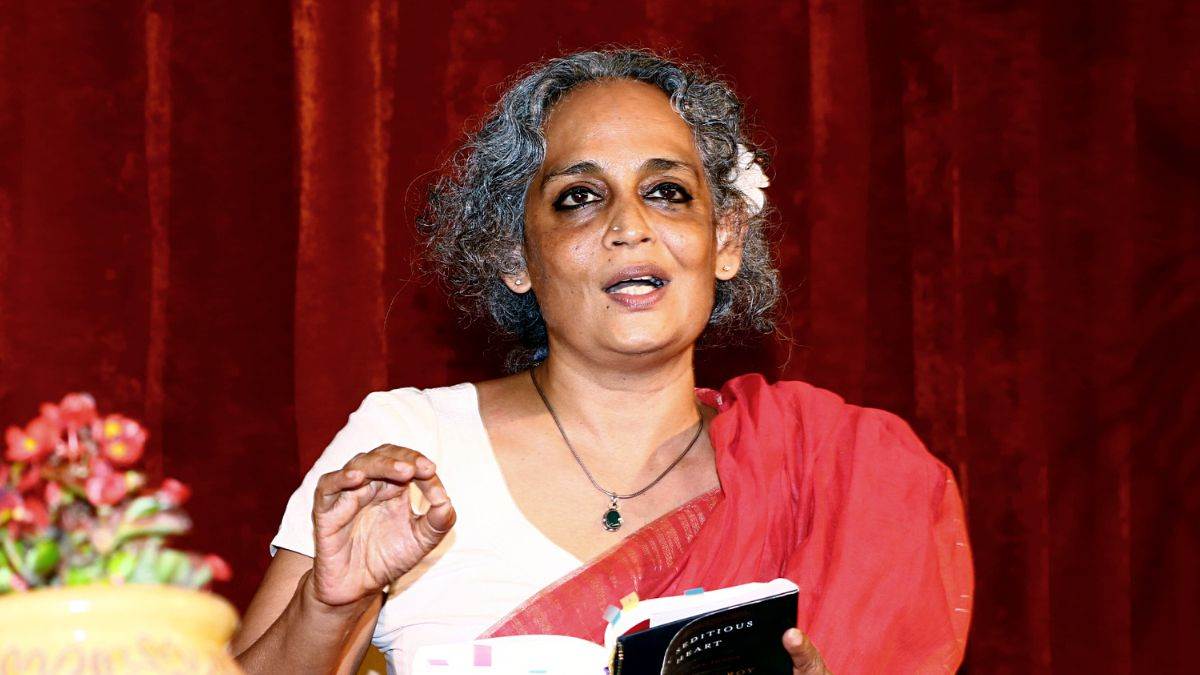 https://www.jagranimages.com/images/newimg/20062024/20_06_2024-arundhatiroy-1718375922995_23743011.jpg