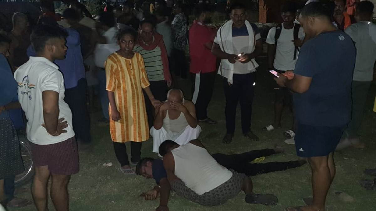 jharkhand crime young man chased and shot thrice three miscreants on a bike committed murder in saraikela kharsawan