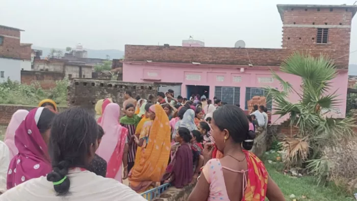 नवादा में एक घर से तीन महिला की लाश मिली (जागरण)