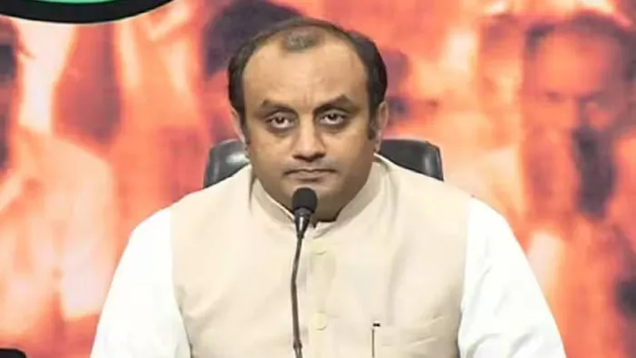 भाजपा ने राहुल गांधी पर छात्रों के भविष्य पर राजनीति करने का आरोप लगाया। (File Photo)
