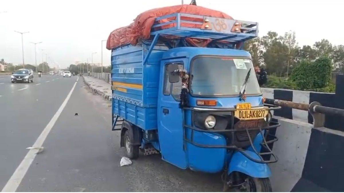 ncr new delhi city woman killed by speeding bus on gt karnal highway