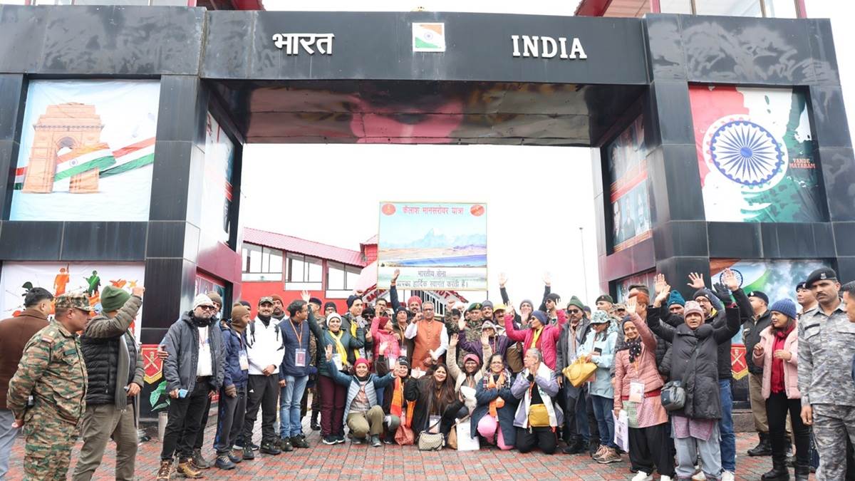 https://www.jagranimages.com/images/newimg/20062025/20_06_2025-jagran_photo_23969125.jpg