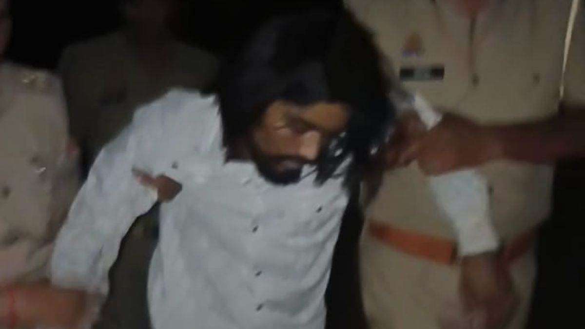 lucknow encounter gang leader shot eight arrested in theft ring bust