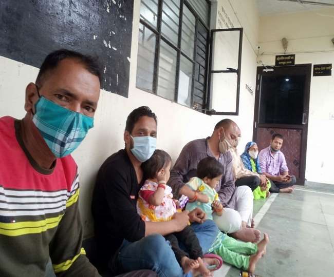 lost by the system the husband sat on a dharna with the children the case of the death of the pregnant due to lack of treatment