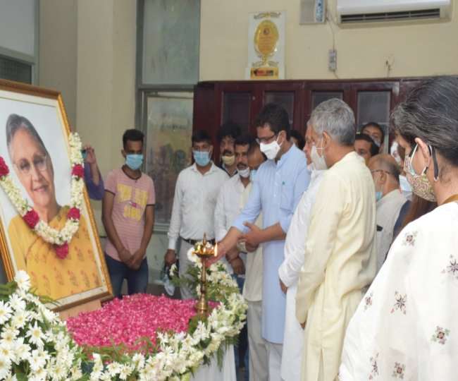 दूसरी पुण्यतिथि पर याद की गईं पूर्व मुख्यमंत्री शीला दीक्षित