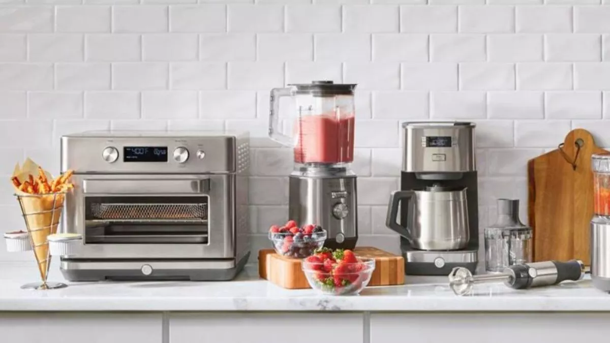 नये घर की रसोई को बनाना है समार्ट? तो चुने ये शानदार Kitchen Appliance, जैसे माइक्रोवेयर डिशवाशर और एयर फ्रायर