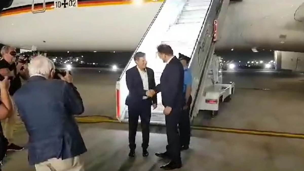https://www.jagranimages.com/images/newimg/20072023/20_07_2023-german_vice_chancellor_23476654.jpg