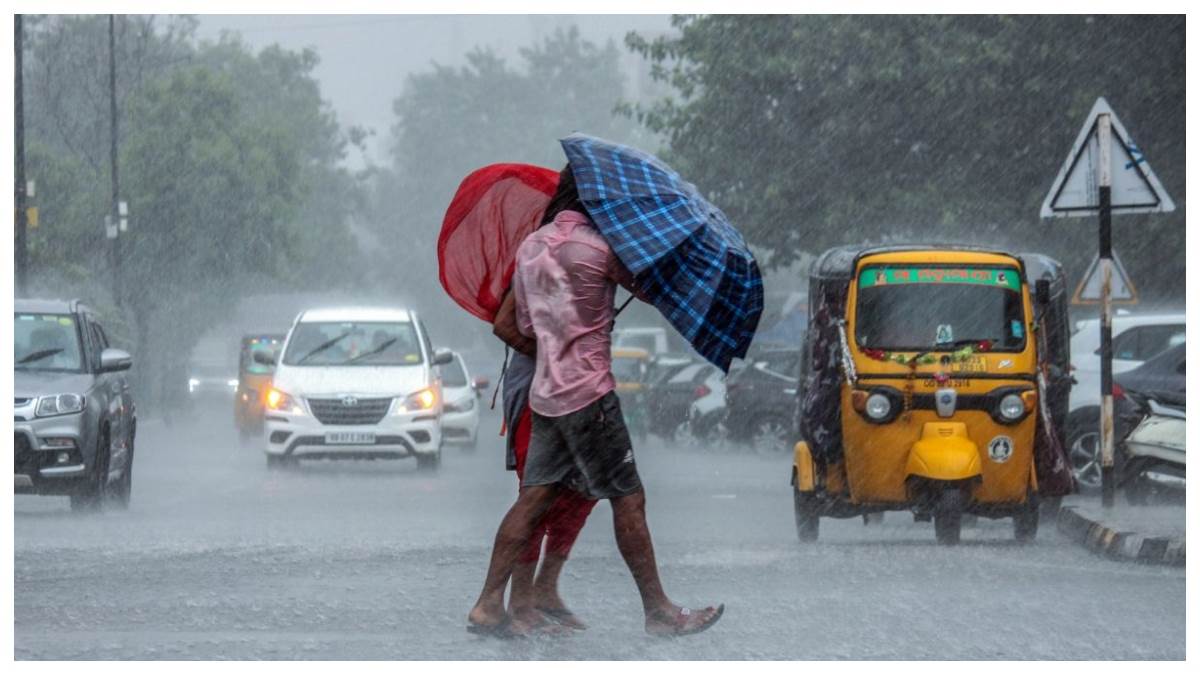 Rain in Gujarat गुजरात में भारी बारिश के कारण कई हिस्सों में जलजमाव