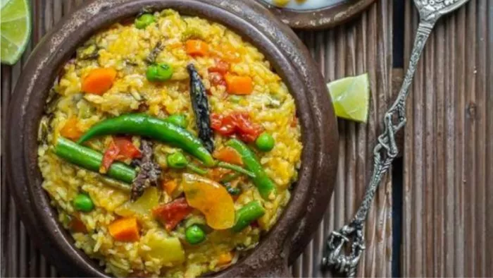 Weight Loss Tips: तेजी से वजन घटाना चाहते हैं वजन, तो खाएं ये 4 तरह के खिचड़ी