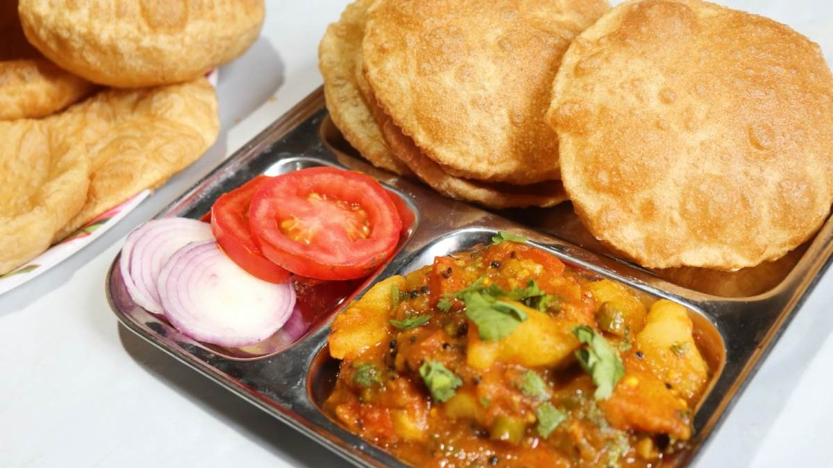 food will be available for rs 20 at four railway stations of danapur railway division