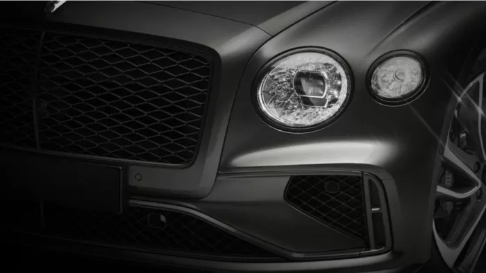New-generation Bentley Flying Spur का टीजर जारी किया गया है।