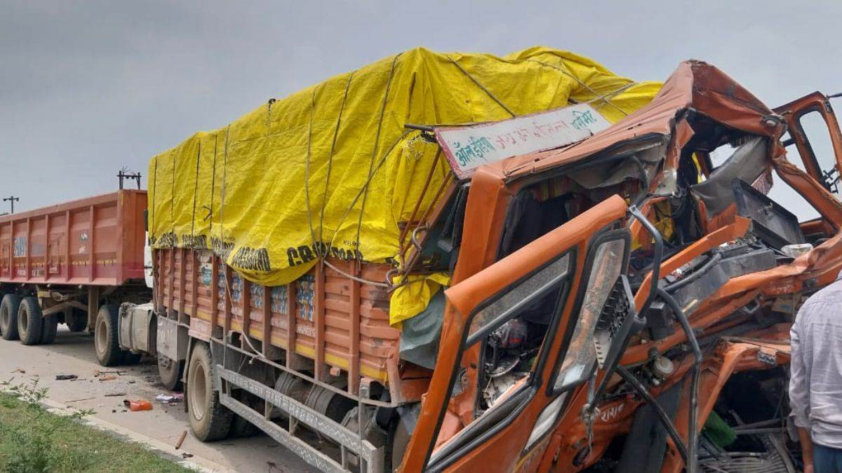 truck collision in bhojpur up driver dies on ara buxar highway