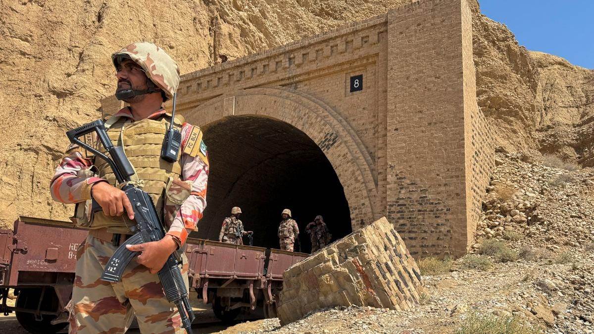 https://www.jagranimages.com/images/newimg/20072025/20_07_2025-balock_killed_pakistan_major_23989823.jpg