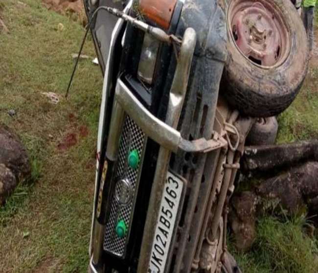 Poonch Road Accident पुंछ सड़क हादसे में 11 लोग घायल 4 की हालत गंभीर