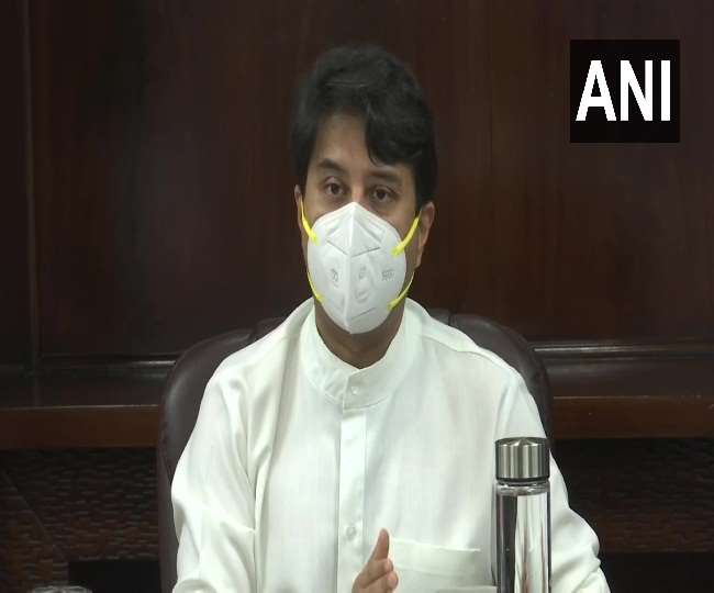 सिंधिया बोले- काबुल से एयरस्पेस बंद होने के बाद भी IAF के विमान ने अफगानिस्तान के लिए भरी उड़ान