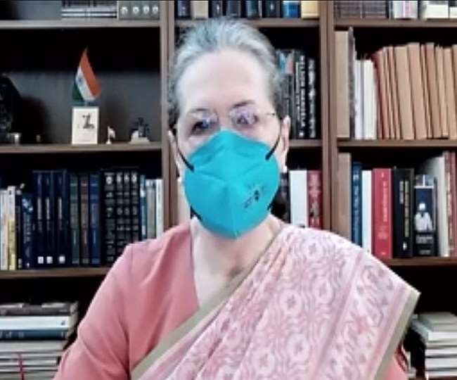 सोनिया गांधी की ओर से बुलाई गई विपक्षी नेताओं की बैठक, शामिल होंगे उद्धव ठाकरे