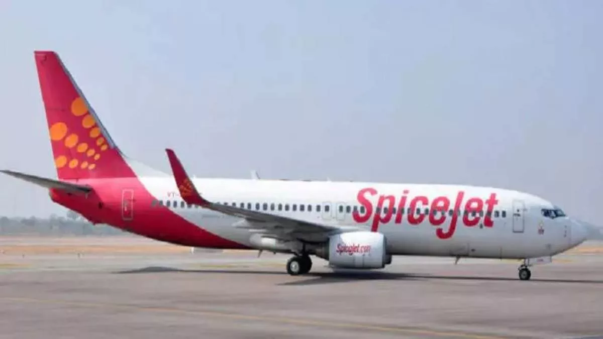 SpiceJet के पायलट का लाइसेंस 6 महीने के लिए निलंबित, टर्बुलेंस से हुए हादसे में DGCA का एक्शन
