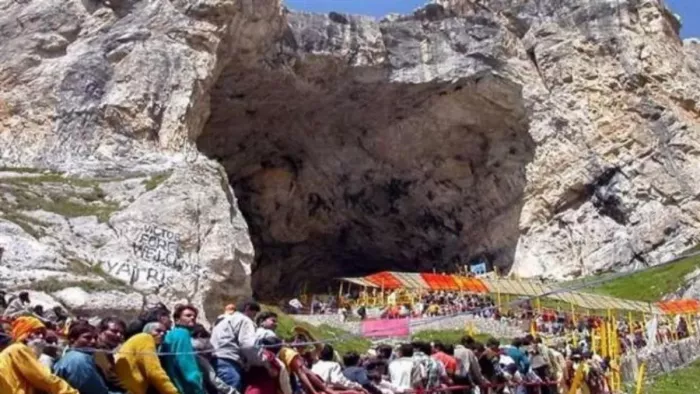 Amarnath Yatra 2023: श्रद्धालुओं में आई कमी के मद्देनजर रोकी गई अमरनाथ यात्रा, 23 अगस्त से रहेगी निलंबित