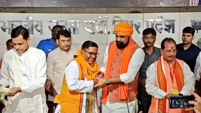 Hari Sahani BJP: बिहार भाजपा ने विधान परिषद में बदला नेता प्रतिपक्ष, हरि सहनी ने ली सम्राट चौधरी की जगह।