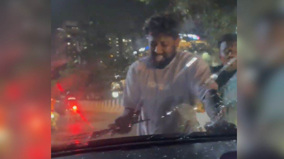 https://www.jagranimages.com/images/newimg/20082024/20_08_2024-bengluru_car_23781464.jpg