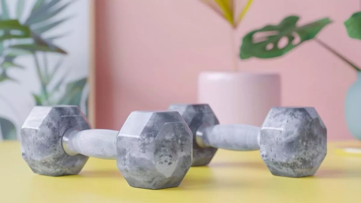 अब जिम नहीं घर पर होगा वेट लॉस! आज ही घर ले आइए बेस्ट क्वालिटी वाले ये Dumbbells Set