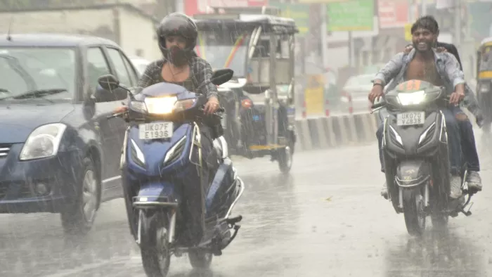 देहरादून समेत तीन जिलों में हो सकती है भारी बारिश