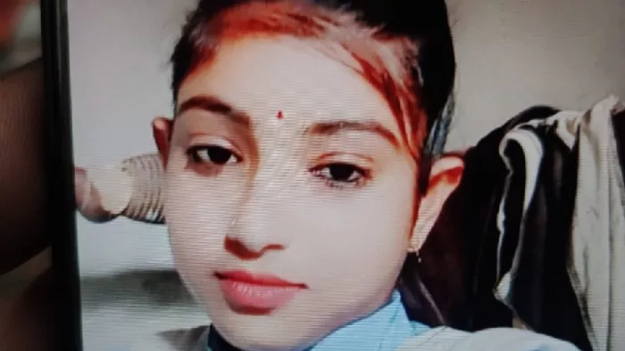 फंदा लगाने वाली किशारी शुभी। फाइल फोटो