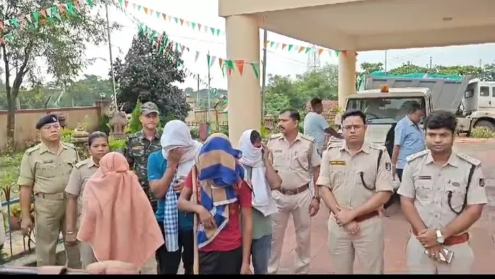 पुलिस की गिरफ्ता में आए सभी तस्कर