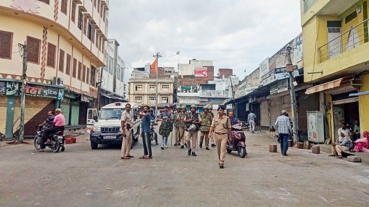 https://www.jagranimages.com/images/newimg/20082024/20_08_2024-udaipur_incident_23781254.jpg