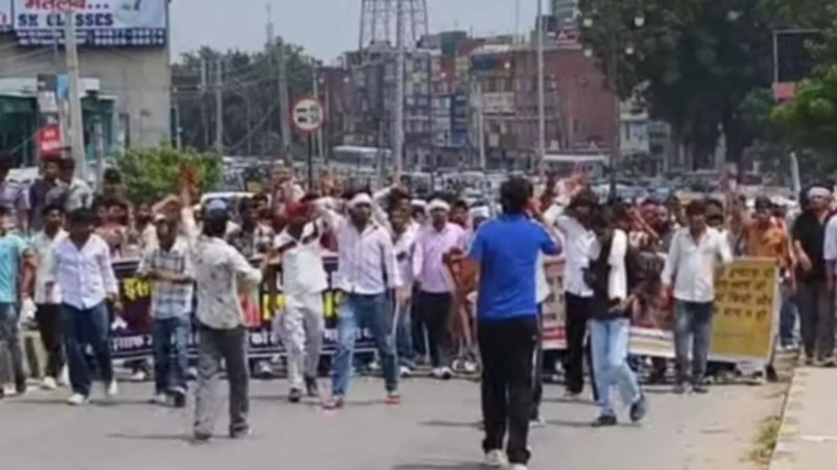 हिसार में मनीषा की मौत मामले में प्रदर्शन कर रहे थे लोग, पुलिस ने 40 लोगों को हिरासत में लिया