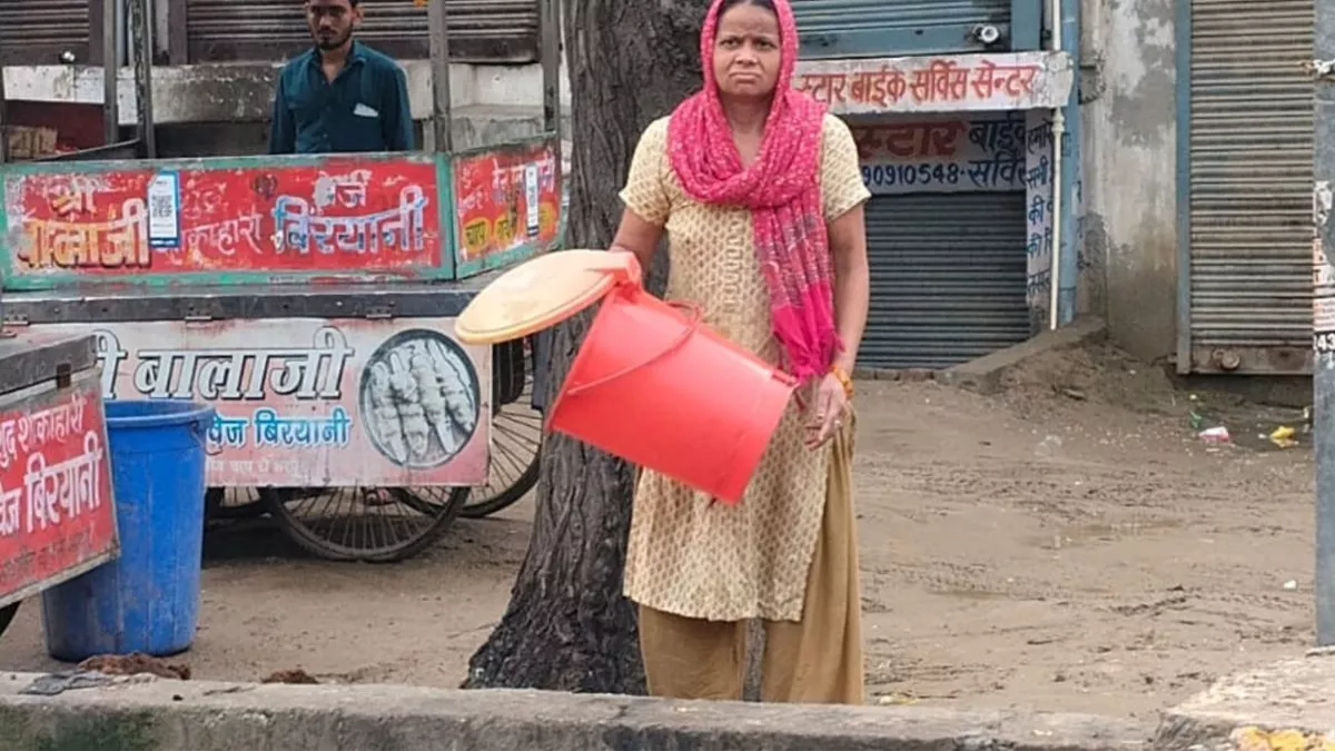 गाजियाबाद वाले हो जाएं सावधान! अब नाले में कूड़ा डालने पर लगेगा जुर्माना, मेयर सुनीता दयाल ने दिए सख्त निर्देश