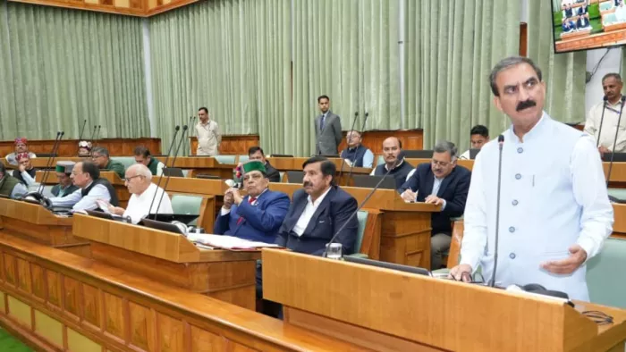 हिमाचल प्रदेश विधानसभा के मानसून सत्र में बुधवार को संबोधित करते मुख्यमंत्री सुखविंदर सिंह सुक्खू।