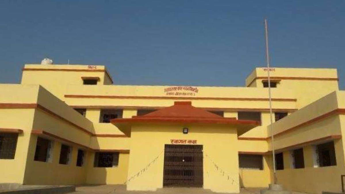 https://www.jagranimages.com/images/newimg/20082025/20_08_2025-jaunpur_news_24019078.jpg