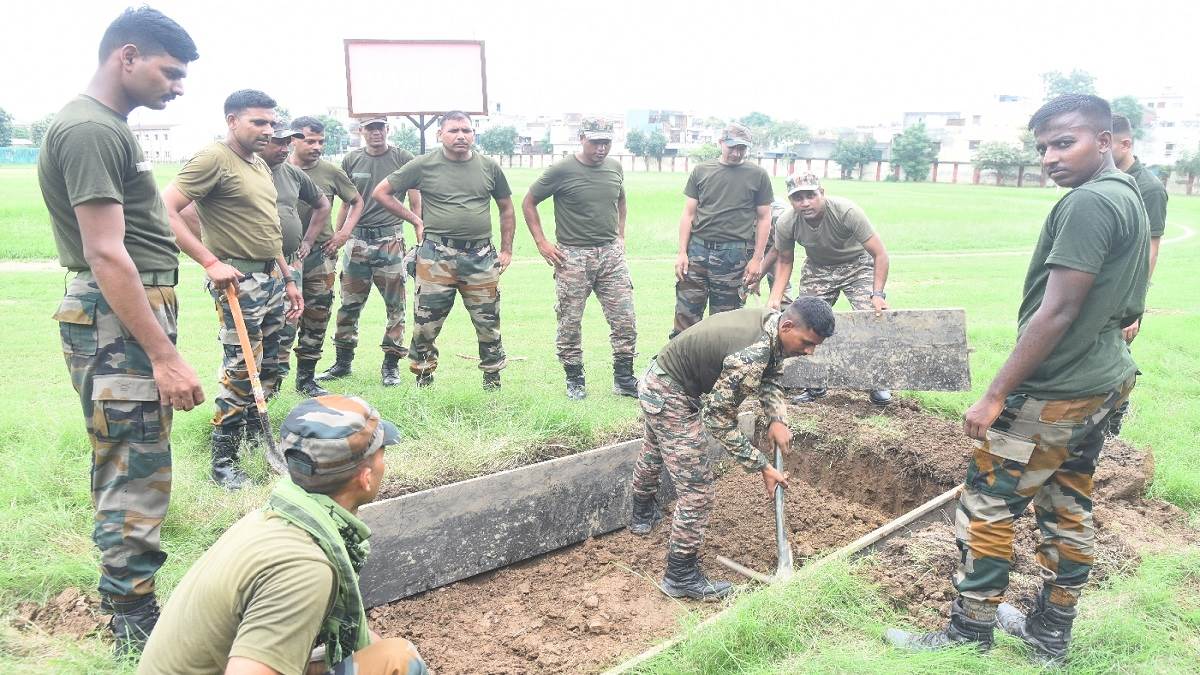 https://www.jagranimages.com/images/newimg/20082025/20_08_2025-jawan_r_24019281.jpg