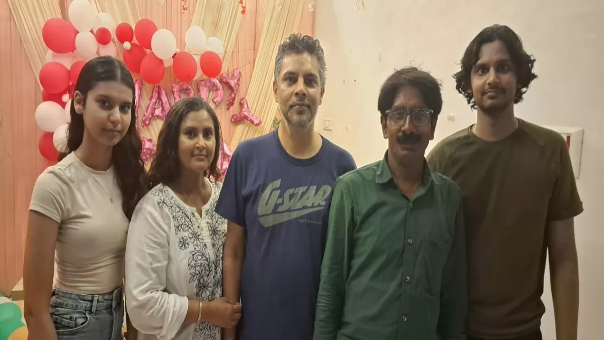 133 साल बाद नीदरलैंड के परिवार ने बलिया में तलाशे अपने पुरखे, तलाश अभी भी जारी...