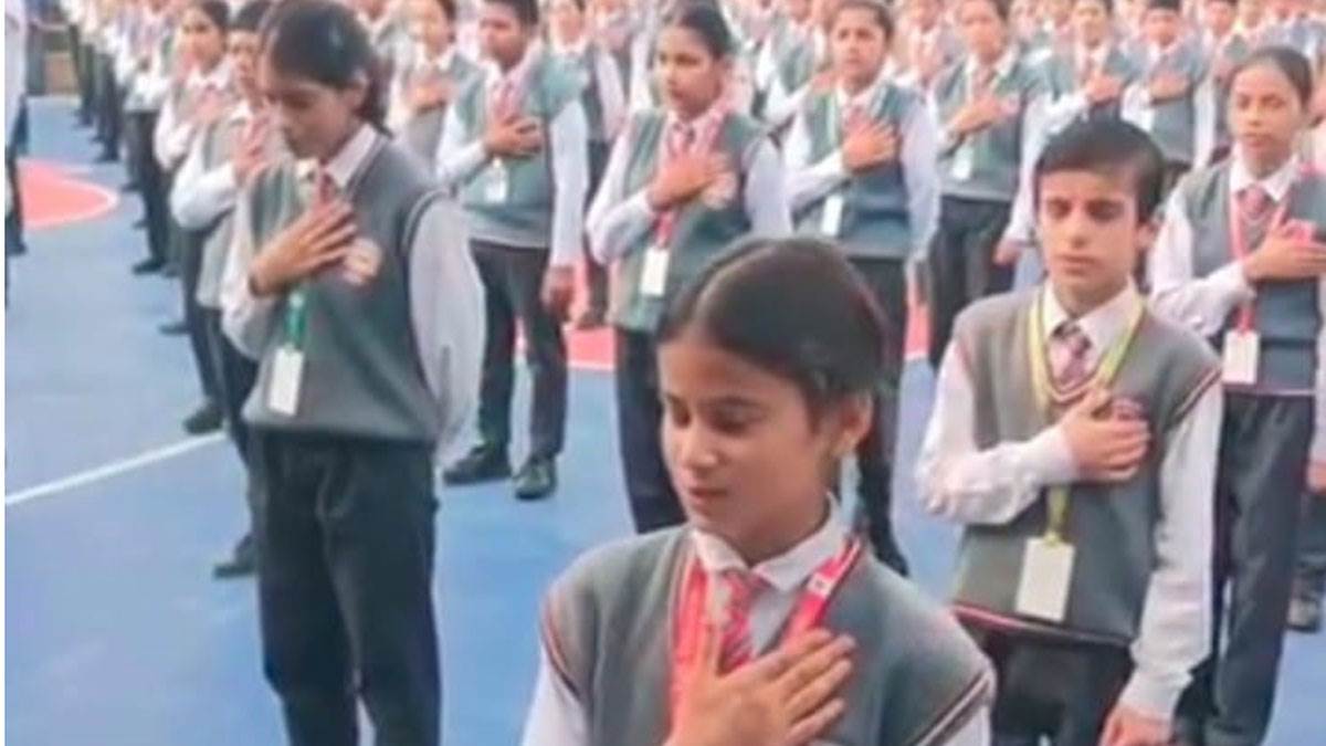 https://www.jagranimages.com/images/newimg/20082025/20_08_2025-oath_24019097.jpg