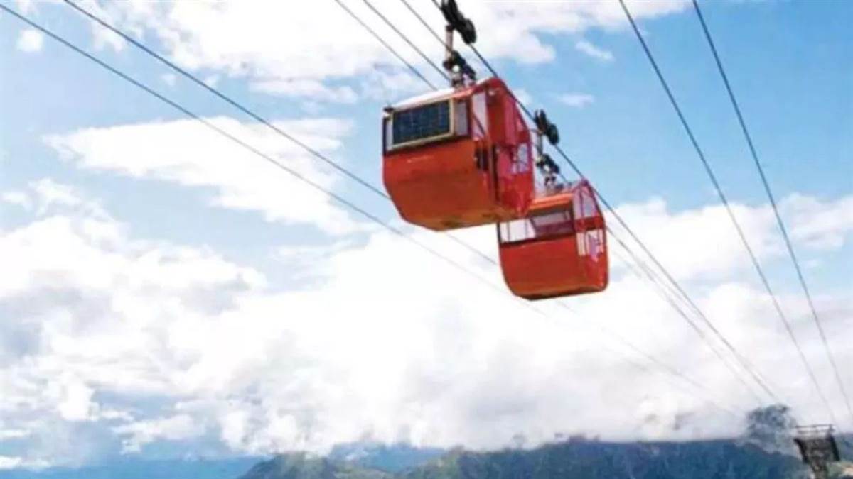 https://www.jagranimages.com/images/newimg/20082025/20_08_2025-ropeway_24018690.jpg