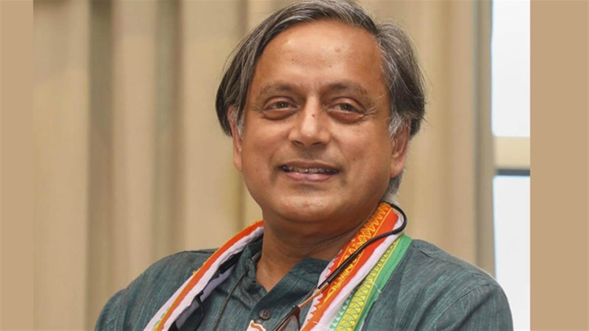 https://www.jagranimages.com/images/newimg/20082025/20_08_2025-shashi_tharooor_24019456.jpg