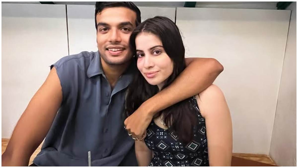 https://www.jagranimages.com/images/newimg/20082025/20_08_2025-urfi_javed_1_24019009.jpg