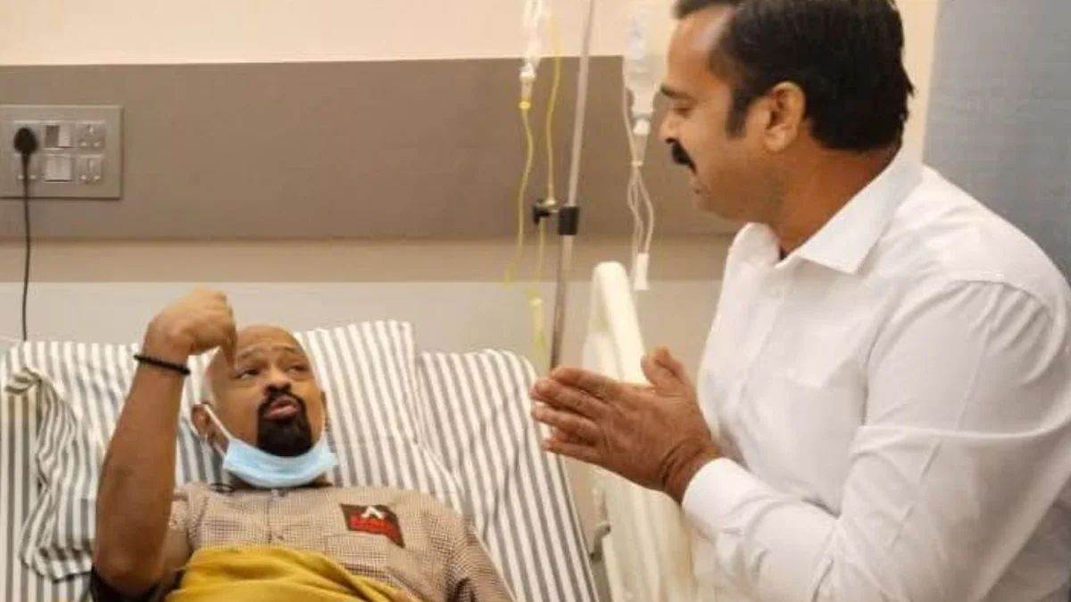 https://www.jagranimages.com/images/newimg/20082025/20_08_2025-vinod_kambli_brother_24019268.jpg
