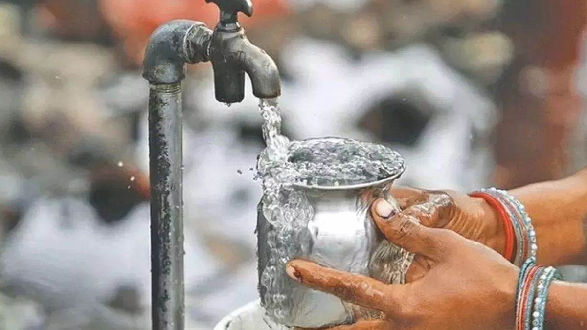 ncr ghaziabad water supply crisis residents face shortage after plant shutdown