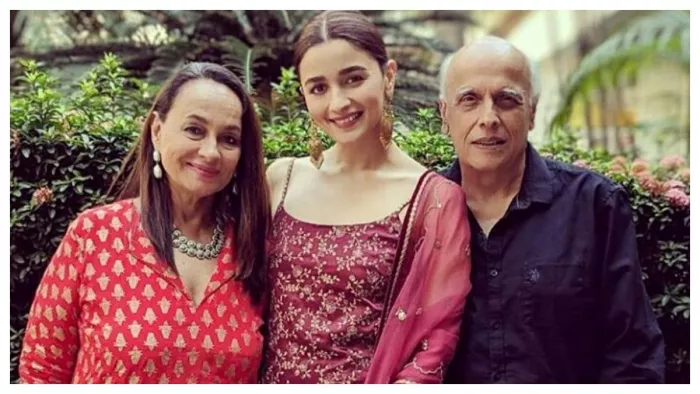 File Photo of Mahesh Bhatt with Alia Bhatt Soni Razdan