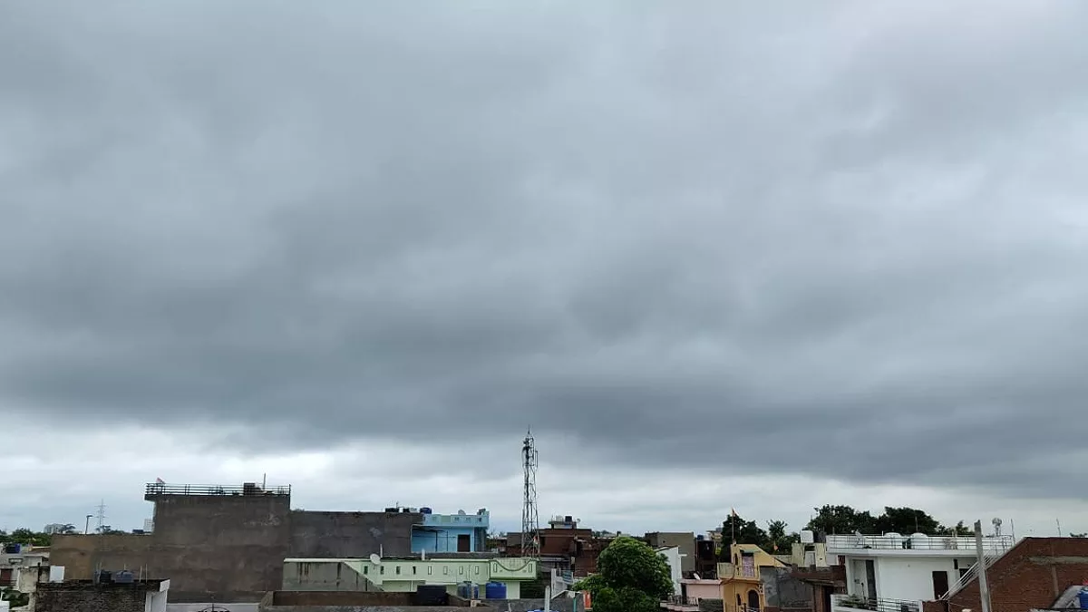 UP Weather: यूपी के 36 शहरों में वर्षा का अलर्ट, झांसी और मेरठ में झमाझम बार‍िश, धूप और बादलों की लुकाछिपी जारी