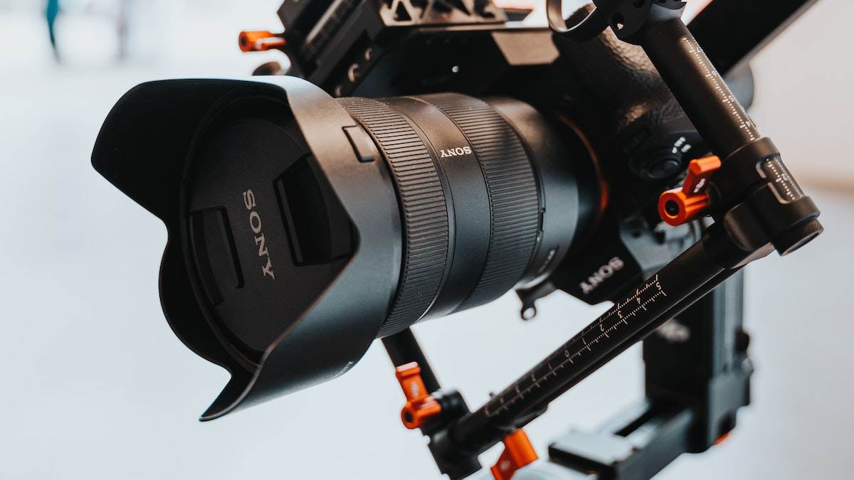 1 लाख रुपए से भी कम कीमत वाले इन प्रीमियम Sony Cameras ने मचाया धमाल, करते हैं पूरे भारत में राज, देखें लिस्ट