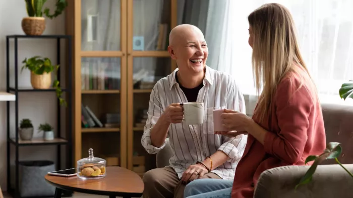 Lifestyle After Cancer Treatment: कैंसर इलाज के बाद लाइफस्टाइल में बेहद जरूरी है ये बदलाव