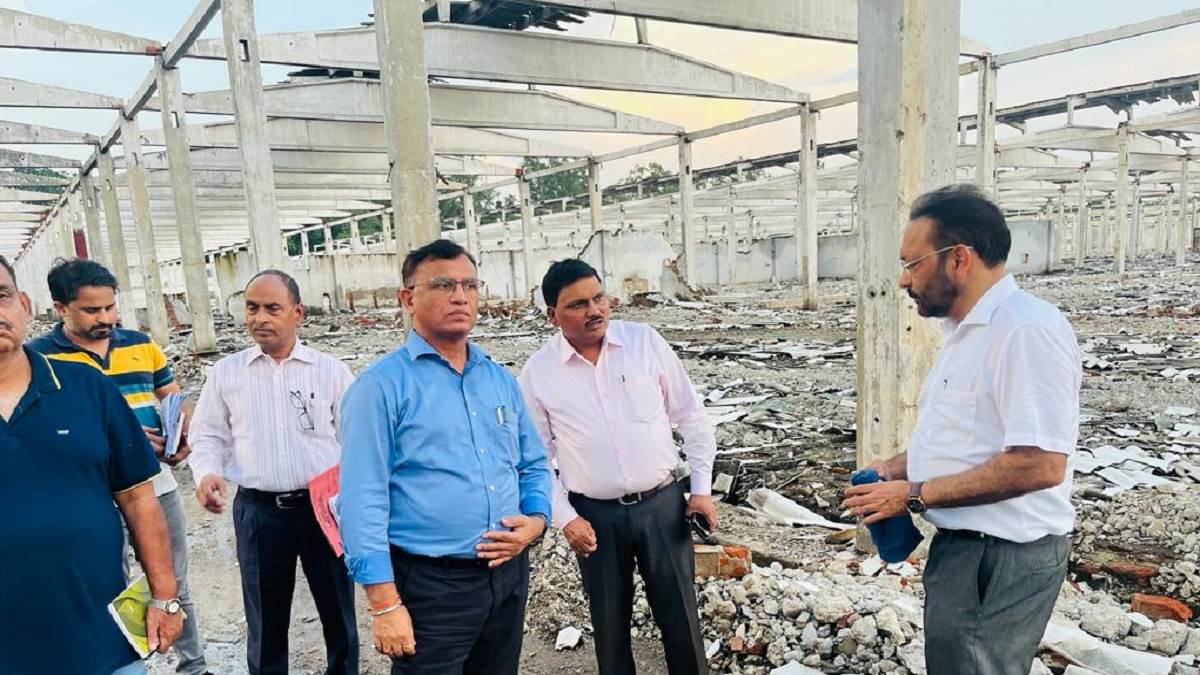 Electric Vehicle Production लखनऊ में स्कूटर्स इंडिया की जमीन पर बनेंगे