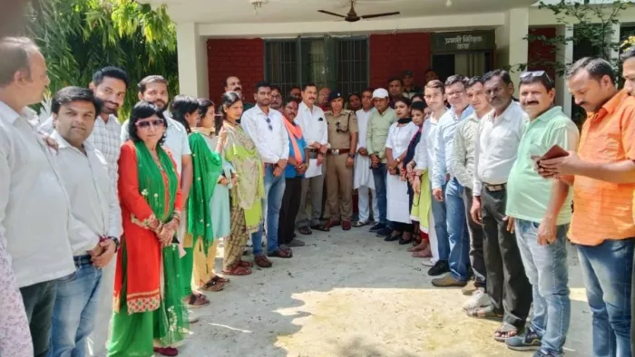 प्रधानमंत्री के खिलाफ इंटरनेट मीडिया पर आपत्तिजनक पोस्ट पर भड़के BJP कार्यकर्ता