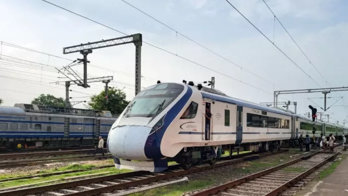 उदयपुर और जयपुर के बीच दौड़ेगी वंदे भारत (फाइल फोटो)