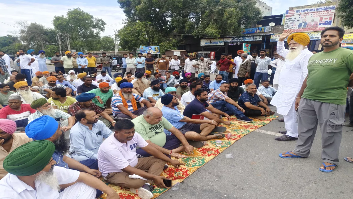 Punjab Crime: 'परिवार को जान से मार दूंगा', गैंगस्टर ने आम आदमी पार्टी के नेता से मांगी 50 लाख की रंगदारी