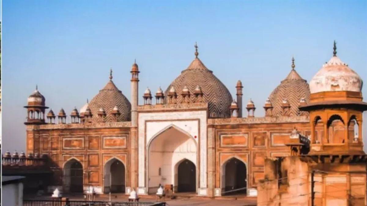 threatening audio circulated in protest against shooting at agra jama masjid
